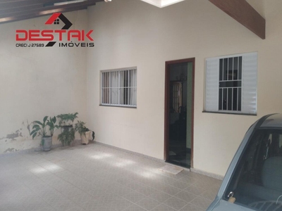 Casa, 3 quartos, 250 m² - Foto 1