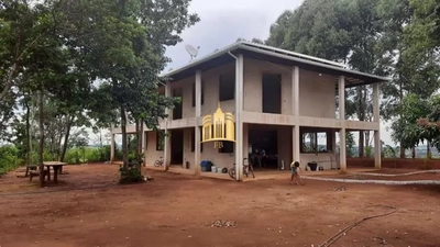 Sítio, 3 quartos, 6000 m² - Foto 1