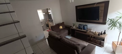 Casa, 2 quartos, 180 m² - Foto 1