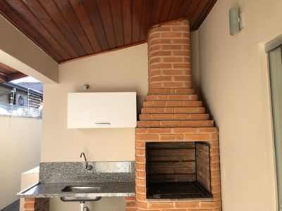 Casa, 3 quartos, 200 m² - Foto 1