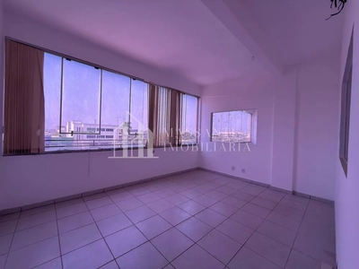 Sala-Conjunto, 200 m² - Foto 1