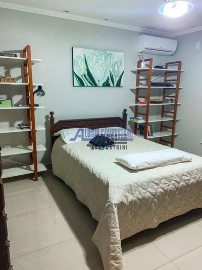 Casa, 3 quartos, 252 m² - Foto 4