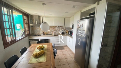 Casa, 4 quartos, 260 m² - Foto 4