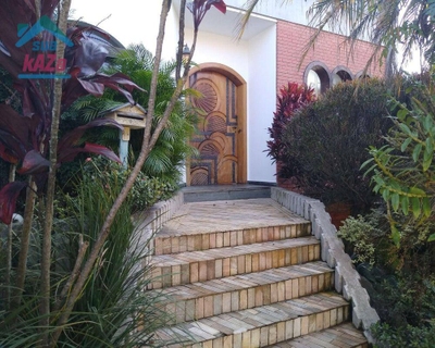 Sobrado, 5 quartos, 411 m² - Foto 1