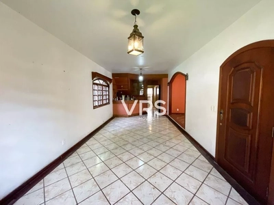 Casa, 6 quartos, 288 m² - Foto 4