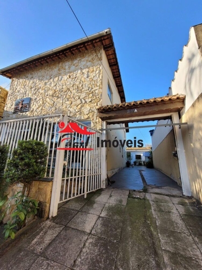 Casa, 3 quartos, 245 m² - Foto 2