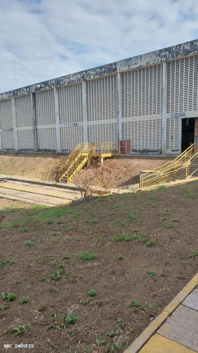 Depósito-Galpão, 15000 m² - Foto 1