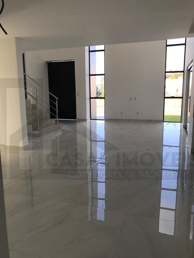 Casa, 4 quartos, 380 m² - Foto 1