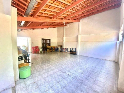 Casa, 4 quartos, 257 m² - Foto 1