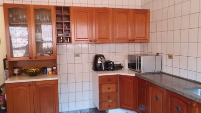 Casa, 5 quartos, 216 m² - Foto 1