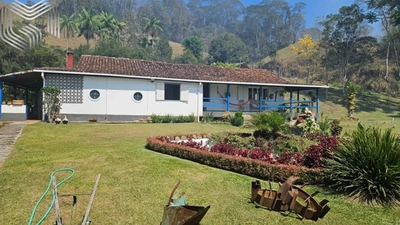 Sítio, 8 quartos, 2500 m² - Foto 1