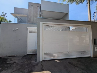 Sobrado, 3 quartos, 273 m² - Foto 1