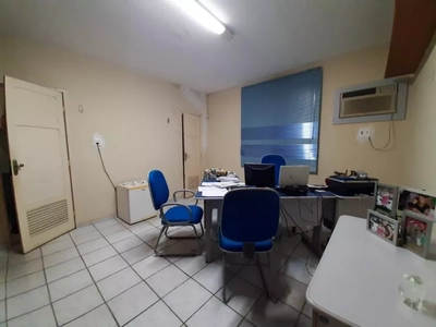 Casa, 4 quartos, 300 m² - Foto 4