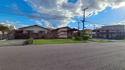 Casa, 2 quartos, 200 m² - Foto 1