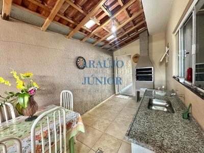 Casa, 4 quartos, 240 m² - Foto 3