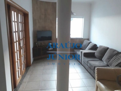 Casa, 3 quartos, 188 m² - Foto 1