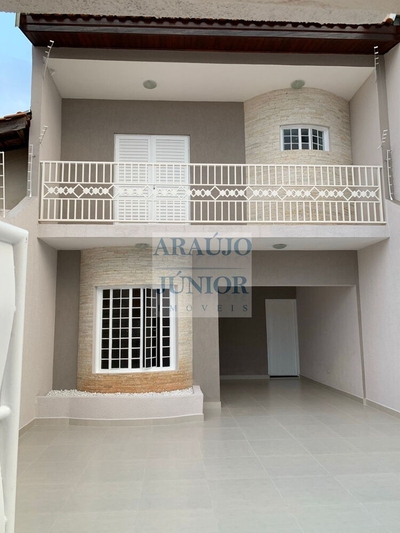 Casa, 3 quartos, 210 m² - Foto 2