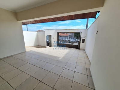 Casa, 3 quartos, 130 m² - Foto 2