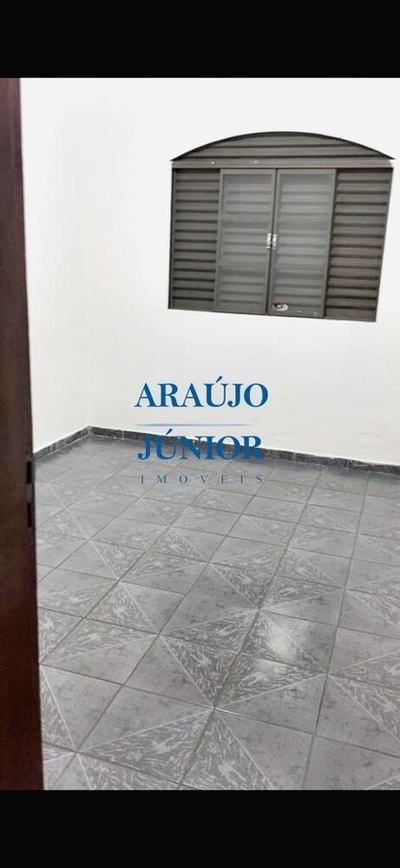 Casa, 4 quartos, 266 m² - Foto 2