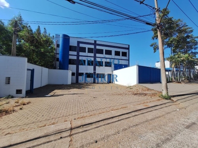 Indústria, 1955 m² - Foto 1
