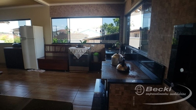 Casa, 4 quartos, 310 m² - Foto 1