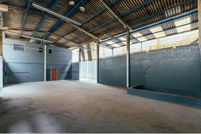 Depósito-Galpão, 448 m² - Foto 1