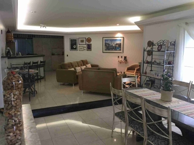 Casa, 4 quartos, 420 m² - Foto 1