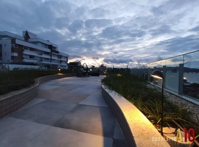 Cobertura, 3 quartos, 211 m² - Foto 1