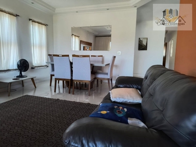 Casa, 3 quartos, 220 m² - Foto 2