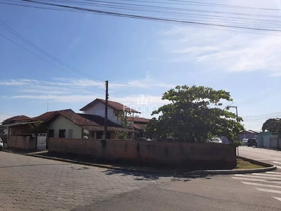 Casa, 5 quartos, 156 m² - Foto 1