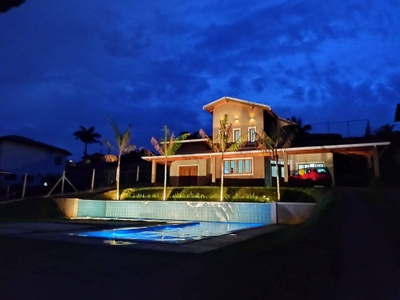 Casa, 2 quartos, 204 m² - Foto 1