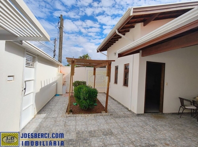 Casa, 3 quartos, 136 m² - Foto 2