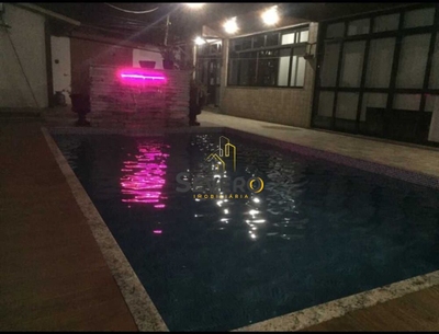 Casa, 2 quartos, 230 m² - Foto 1