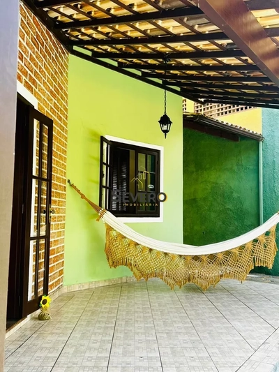 Casa, 4 quartos, 230 m² - Foto 2