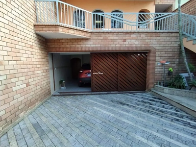 Casa, 5 quartos, 360 m² - Foto 1