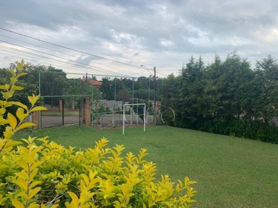 Loteamento e Condomínio, 895 m² - Foto 1