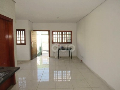 Casa, 3 quartos, 178 m² - Foto 1