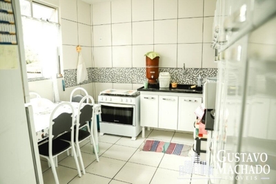 Casa, 4 quartos, 260 m² - Foto 1