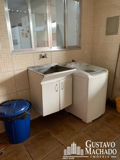 Casa, 6 quartos, 200 m² - Foto 5