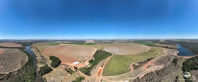 Fazenda-Sítio-Chácara, 1400 hectares - Foto 1