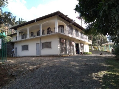 Casa, 6 quartos, 2872 m² - Foto 1