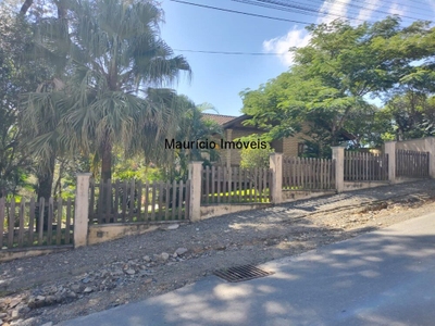 Sobrado, 3 quartos, 2125 m² - Foto 1