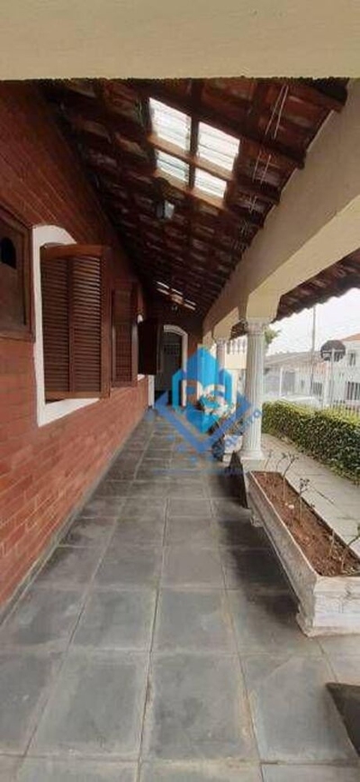 Casa, 4 quartos, 275 m² - Foto 1