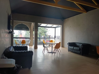 Loja-Salão, 247 m² - Foto 1