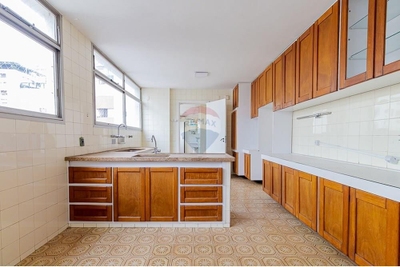 Apartamento, 4 quartos, 233 m² - Foto 1