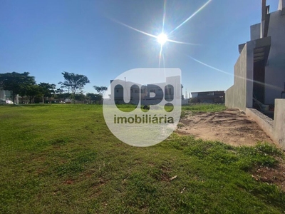 Loteamento e Condomínio, 330 m² - Foto 1