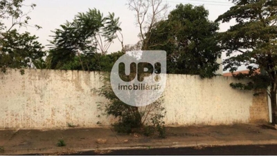 Loteamento e Condomínio, 1021 m² - Foto 1