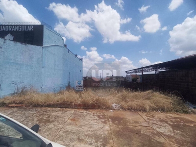 Terreno, 300 m² - Foto 1