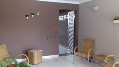 Casa, 3 quartos, 250 m² - Foto 1