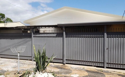 Casa, 3 quartos, 241 m² - Foto 1